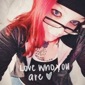 Meet your Posher, Stefanie